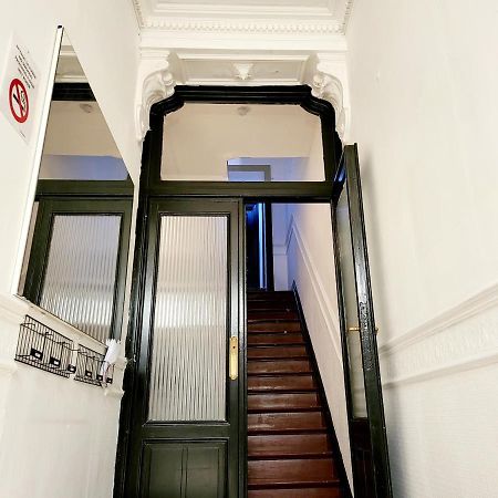 Private Industrial Room 2 In Center Of Charleroi Esterno foto